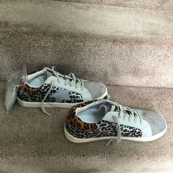 Madden Girl Leopard Sneakers Women’s Sz 10 NWT - Picture 3 of 5